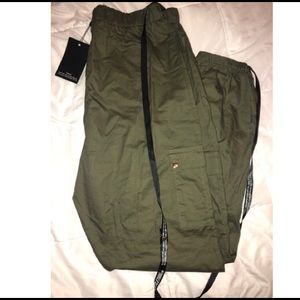 PrettyLittleThing Olive Cargo Pants